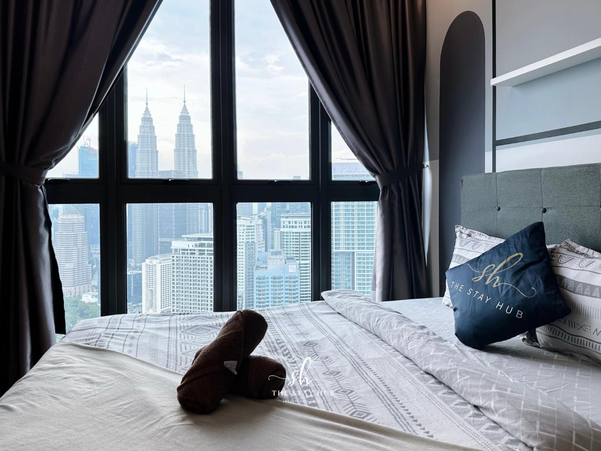 The Luxe Klcc View Sky Pool Apartment Kuala Lumpur Ngoại thất bức ảnh