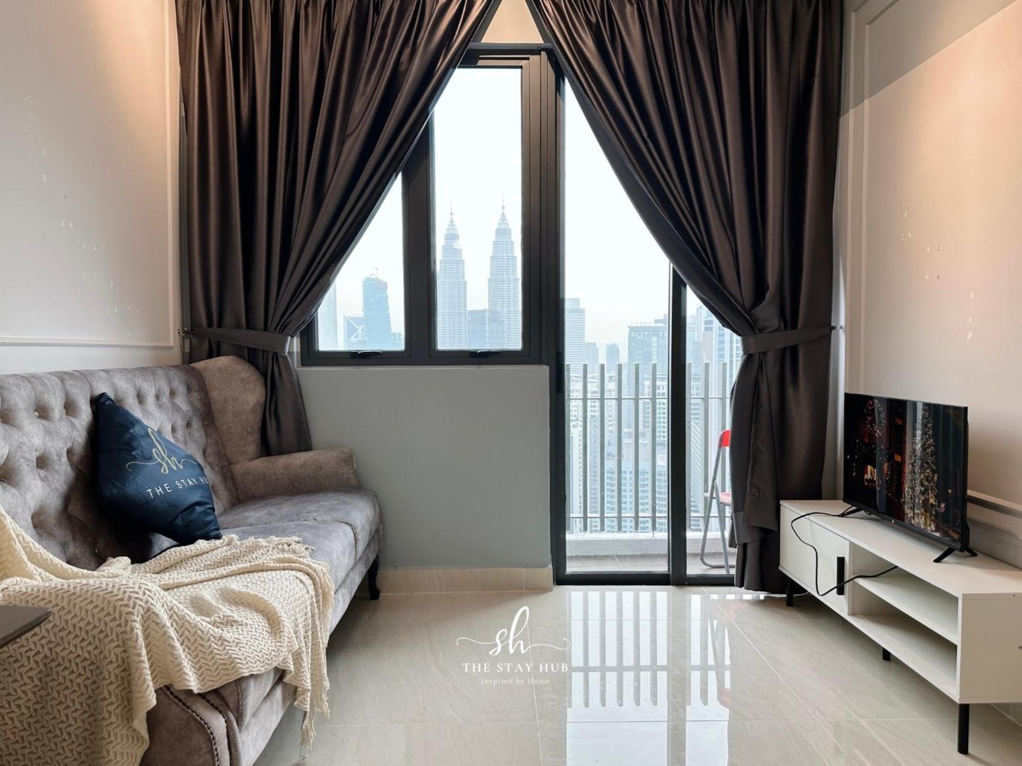 The Luxe Klcc View Sky Pool Apartment Kuala Lumpur Ngoại thất bức ảnh