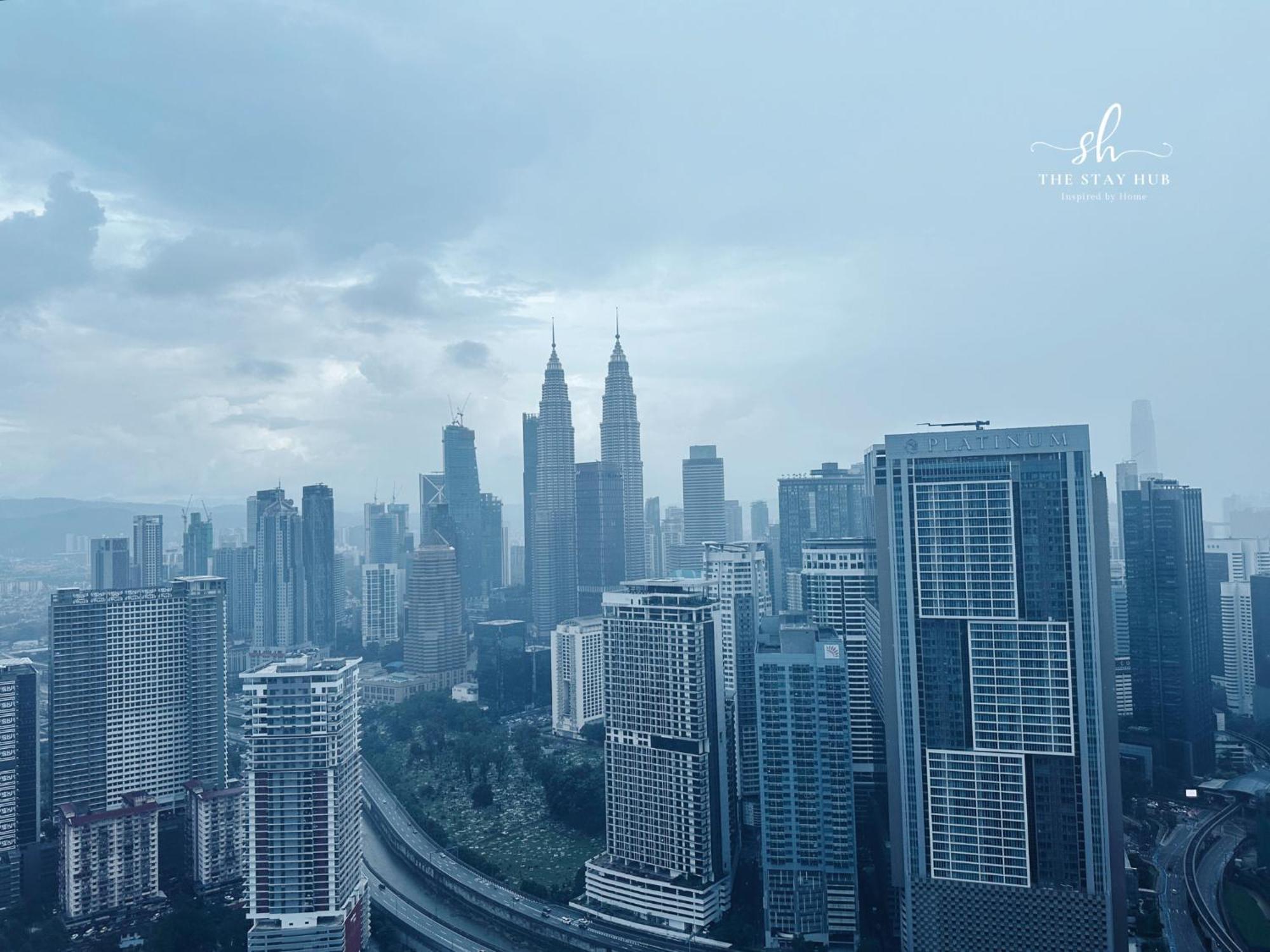 The Luxe Klcc View Sky Pool Apartment Kuala Lumpur Ngoại thất bức ảnh
