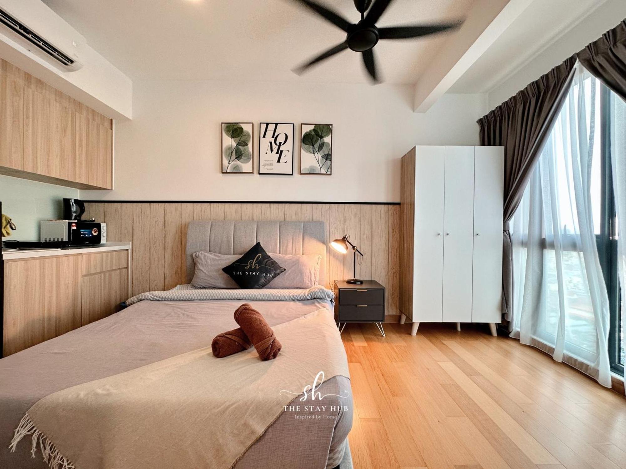 The Luxe Klcc View Sky Pool Apartment Kuala Lumpur Ngoại thất bức ảnh