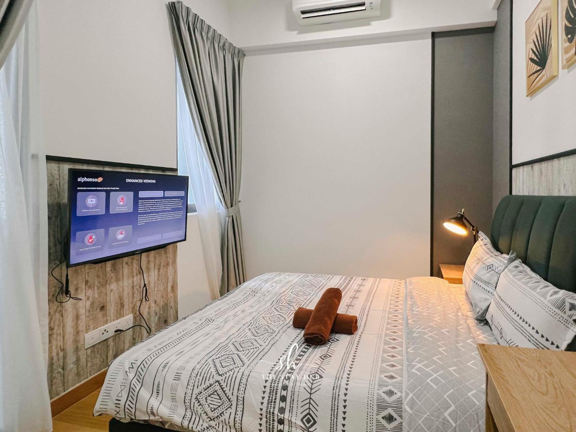 The Luxe Klcc View Sky Pool Apartment Kuala Lumpur Ngoại thất bức ảnh